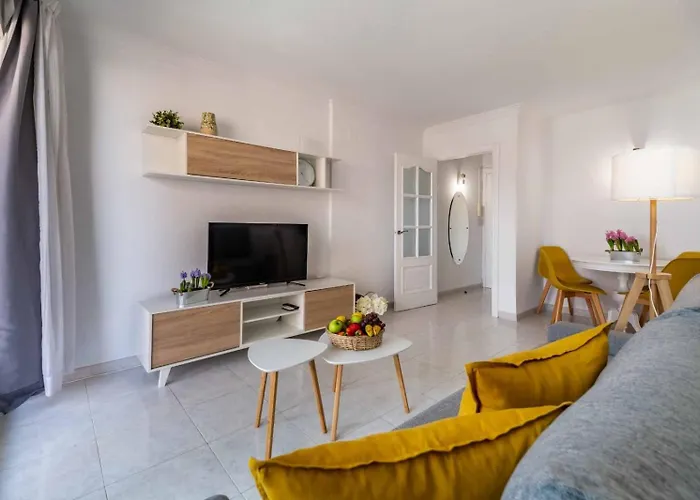 Paseo Maritimo Rey De Espana アパート フエンヒロラ